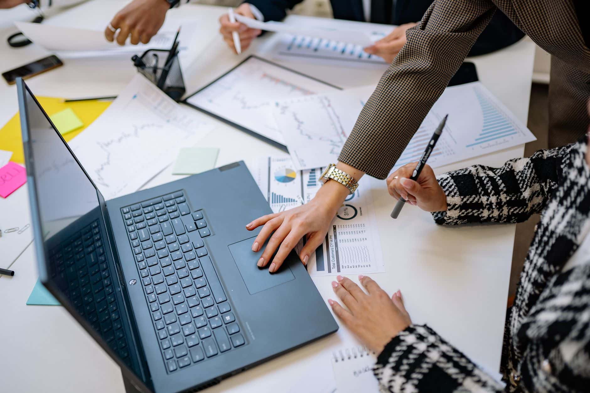 Automating W2 payroll and compliance for remote-first startups in 2026: The USTAXX roadmap