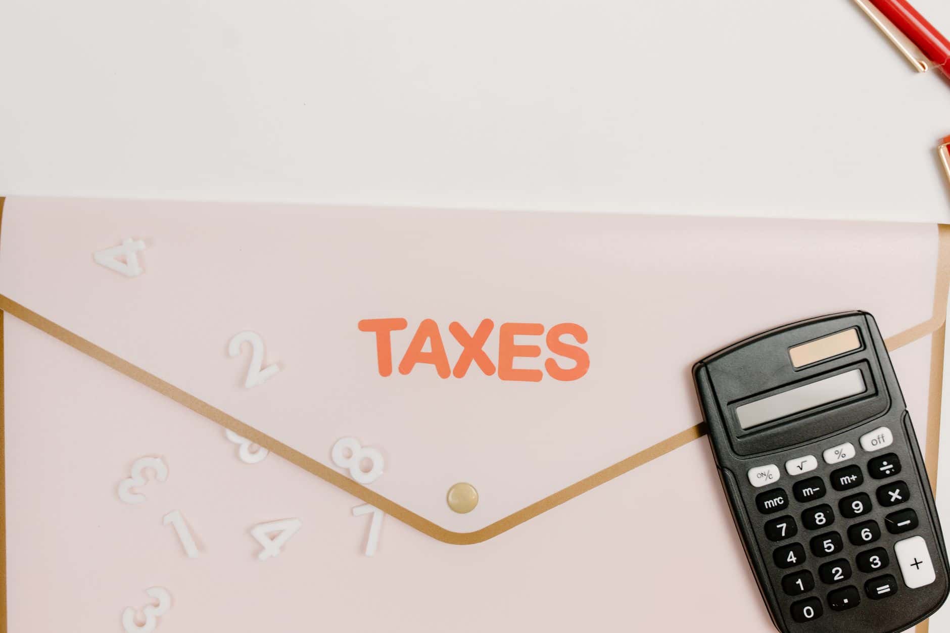 The 2026 Global Minimum Tax: What the 15% Squeeze Means for 1099 Tax Filing