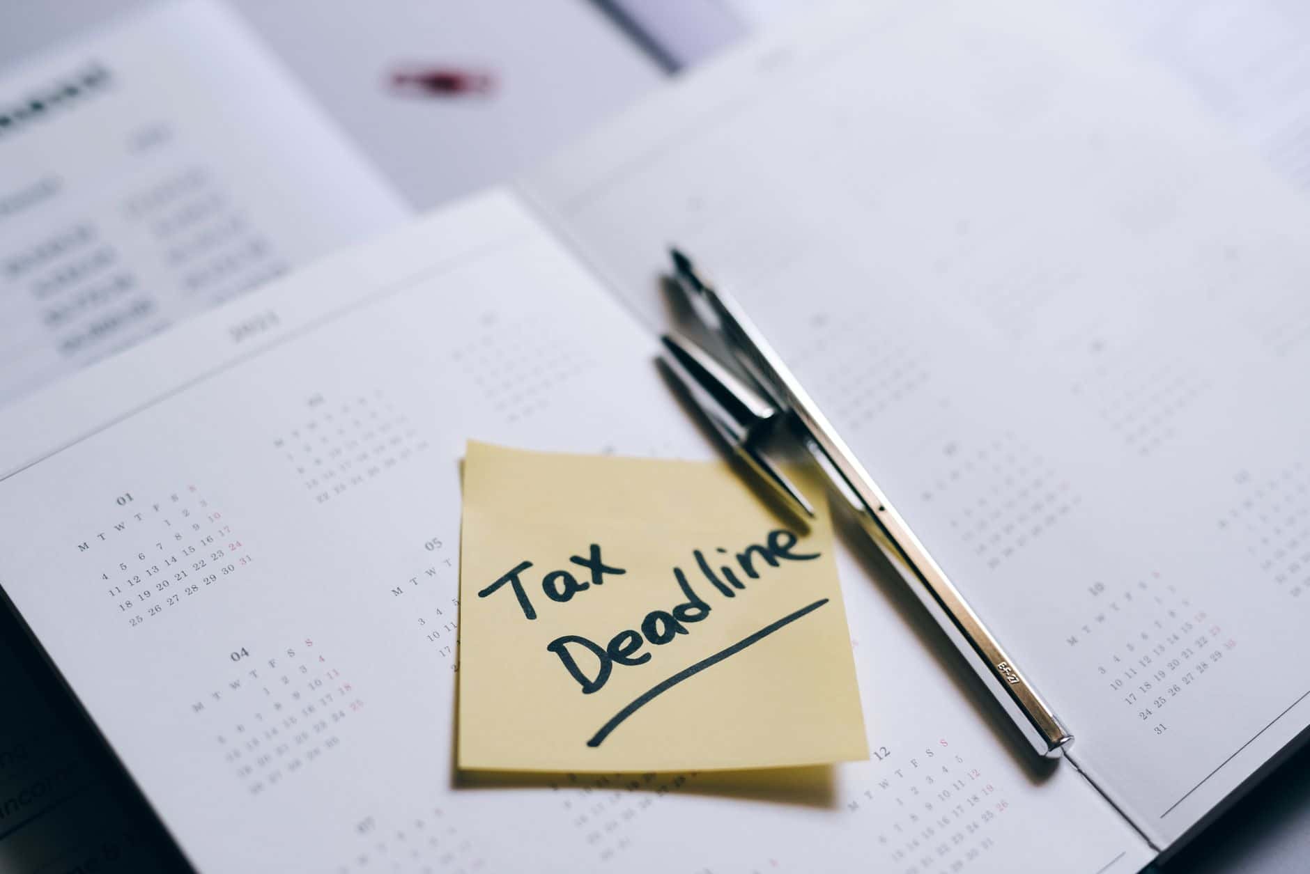 The 2026 tax filing divide: LIRS extensions vs. the strict IRS April 15 deadline
