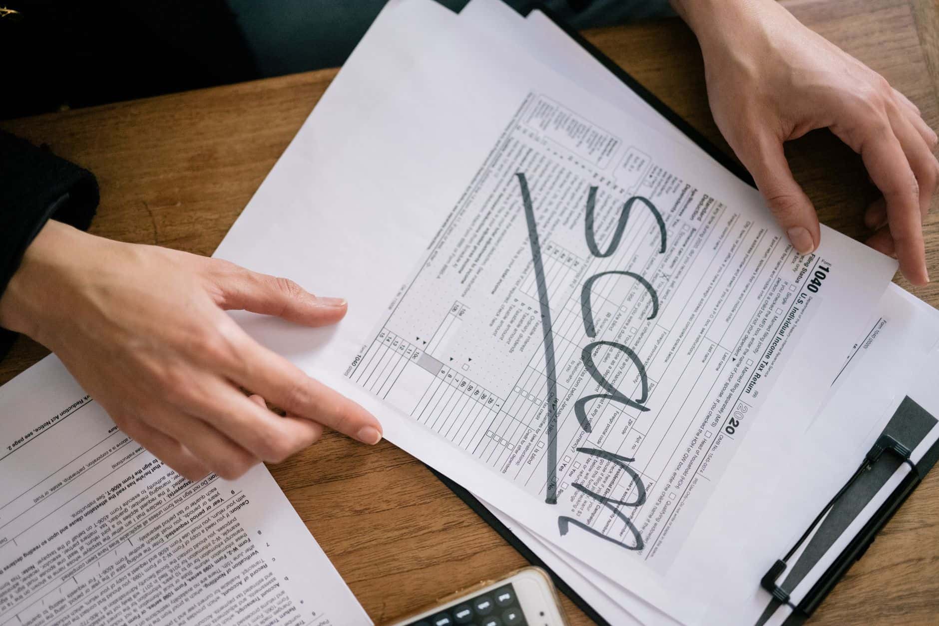 The 2026 Tax Filing Guide: Surviving the Missing 1099 Trap