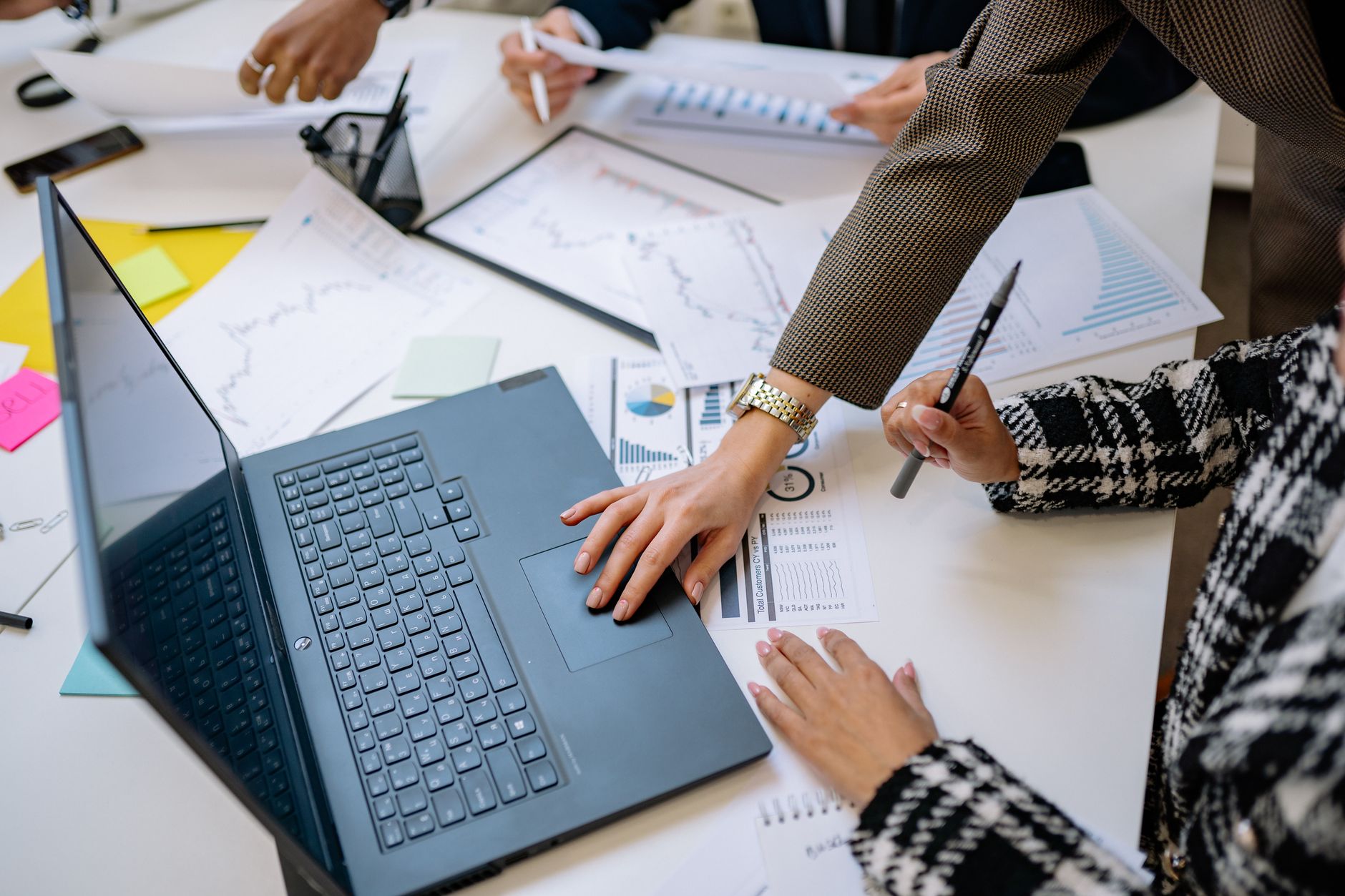 Automating W2 payroll and compliance for remote-first startups in 2026: The USTAXX roadmap