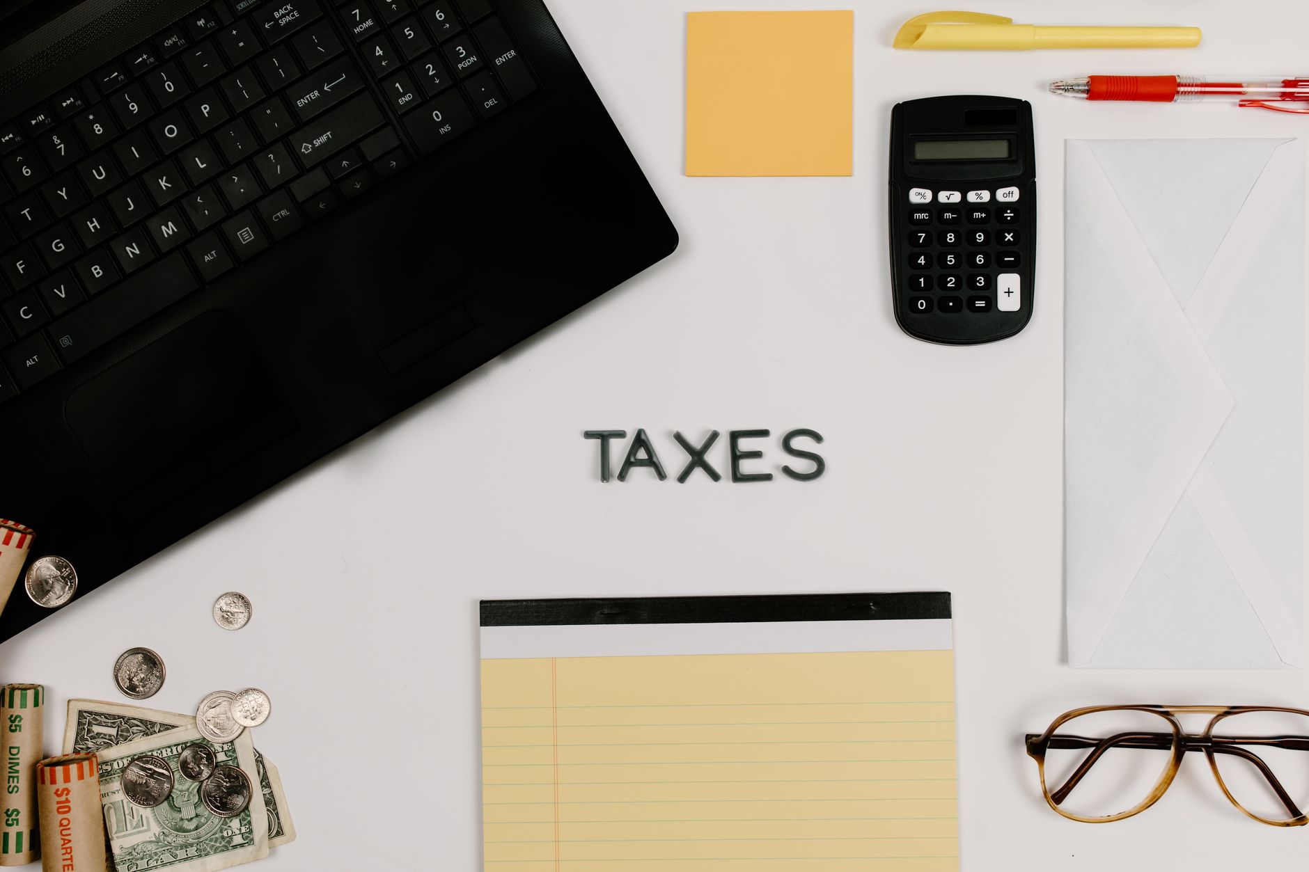 Tax Filing 2026: Why AI Audits and Overseas Extensions Are Trapping Gig Workers