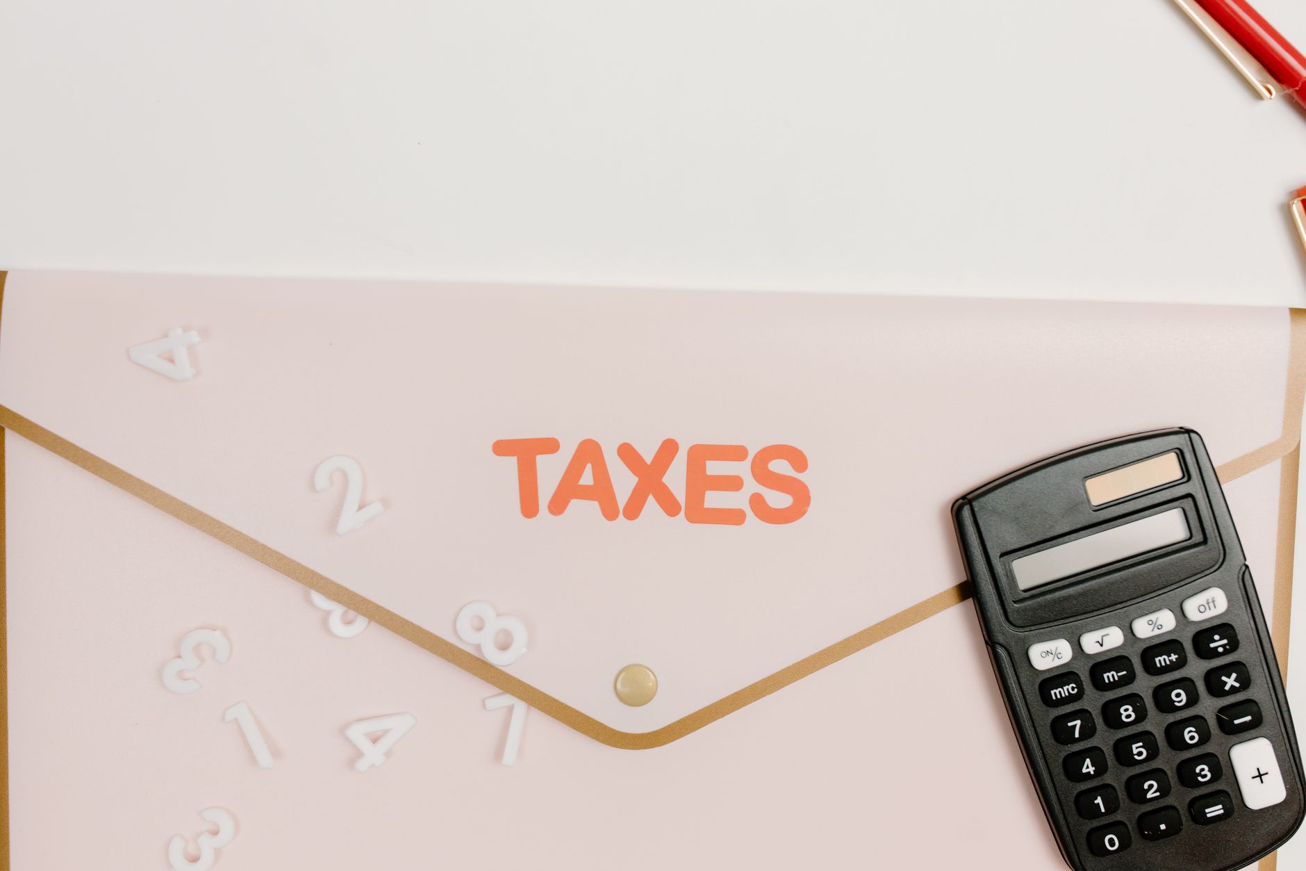 The 2026 Global Minimum Tax: What the 15% Squeeze Means for 1099 Tax Filing
